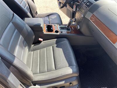 2010 Volkswagen Touareg V6 TDI   - Photo 15 - Powell, WY 82435