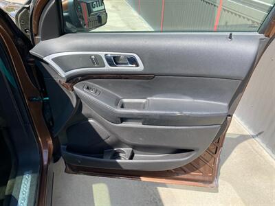 2012 Ford Explorer Limited   - Photo 16 - Powell, WY 82435