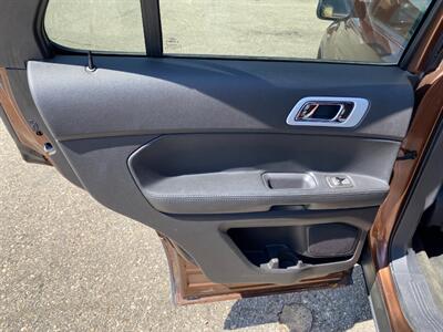 2012 Ford Explorer Limited   - Photo 9 - Powell, WY 82435