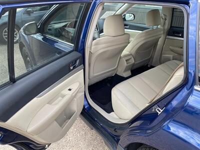 2010 Subaru Outback 2.5i Premium   - Photo 12 - Powell, WY 82435