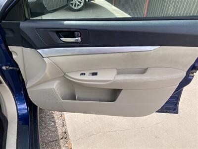 2010 Subaru Outback 2.5i Premium   - Photo 21 - Powell, WY 82435
