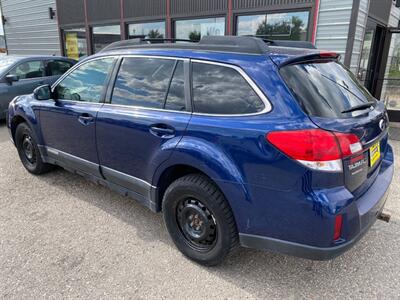2010 Subaru Outback 2.5i Premium   - Photo 4 - Powell, WY 82435