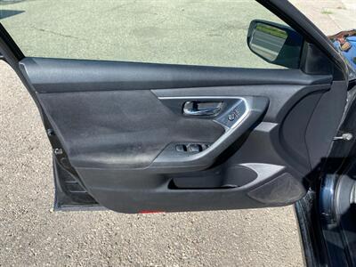 2014 Nissan Altima 2.5 S   - Photo 5 - Powell, WY 82435