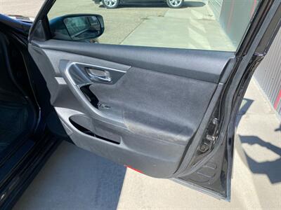 2014 Nissan Altima 2.5 S   - Photo 14 - Powell, WY 82435