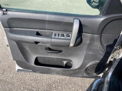 2008 GMC Sierra 1500 Work Truck   - Photo 5 - Powell, WY 82435