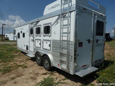 2022 Lakota Charger C8311SR   - Photo 6 - Edgewood, NM 87015