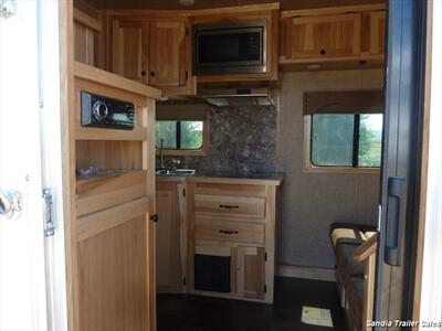 2022 Lakota Charger C8311SR   - Photo 27 - Edgewood, NM 87015