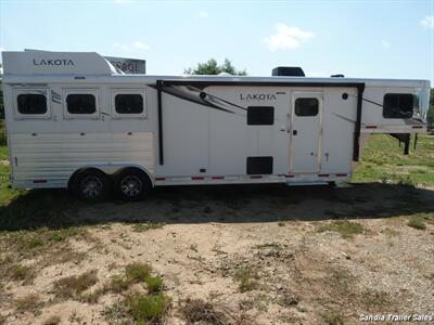 2022 Lakota Charger C8311SR   - Photo 3 - Edgewood, NM 87015