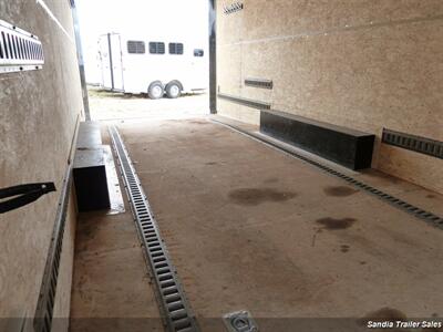 2022 Bravo 28 Ft Enclosed Trailer Star   - Photo 14 - Edgewood, NM 87015