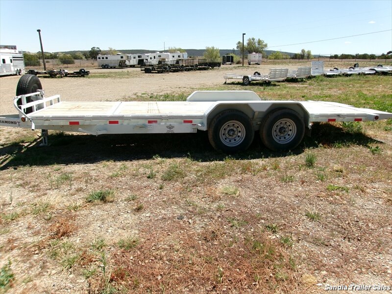 2023 Diamond T 8320SKP TILT  