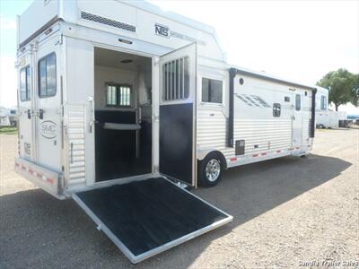 2022 SMC SL8313SRK LARAMIE   - Photo 5 - Edgewood, NM 87015