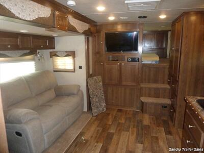 2022 SMC SL8313SRK LARAMIE   - Photo 8 - Edgewood, NM 87015
