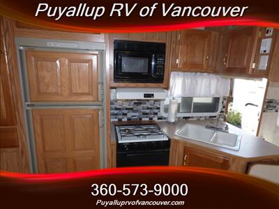 2002 KEYSTONE RV COUGAR 276   - Photo 10 - Vancouver, WA 98682-4901