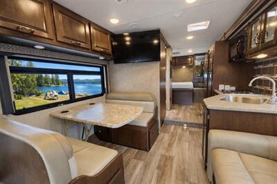 2020 Thor FOURWINDS 31Y - Photo 5 - Puyallup, WA 98373