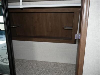 2019 Keystone Cougar 29RLDWE   - Photo 12 - Puyallup, WA 98373