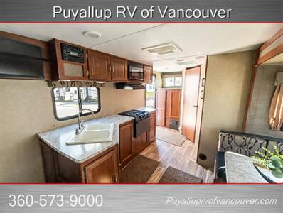 2016 KEYSTONE RV PASSPORT EX-L 2200 RBWE   - Photo 9 - Vancouver, WA 98682-4901
