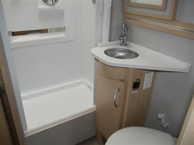 2018 Leisure Travel Unity 24FX   - Photo 9 - Puyallup, WA 98373