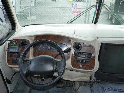 1998 Tiffin Allegro Bus 32S   - Photo 10 - Puyallup, WA 98373