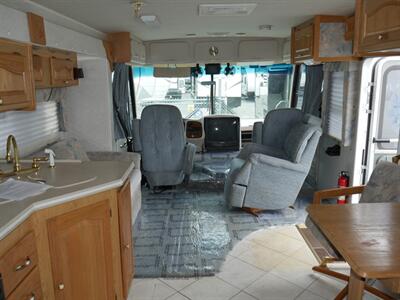 1998 Tiffin Allegro Bus 32S   - Photo 9 - Puyallup, WA 98373