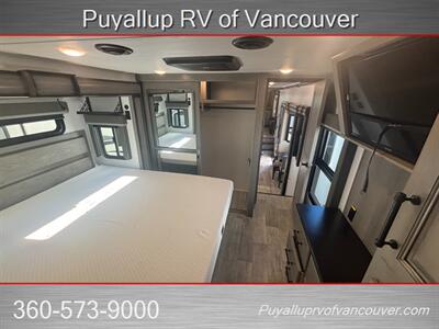 2026 Keystone Montana 3761FL   - Photo 26 - Vancouver, WA 98682-4901
