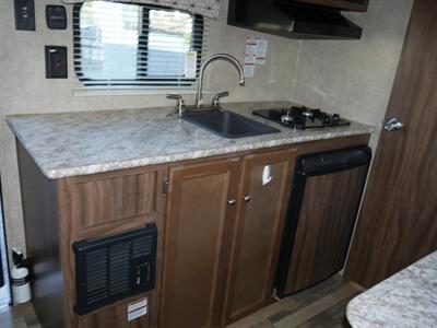 2017 Forest River Viking 17FQ   - Photo 6 - Puyallup, WA 98373