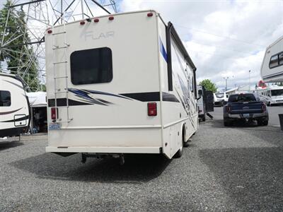 2021 Fleetwood Flair 28A - Photo 3 - Puyallup, WA 98373