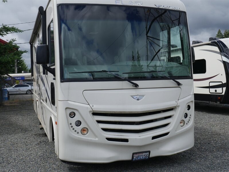 2021 Fleetwood Flair 28A   - Photo 1 - Puyallup, WA 98373