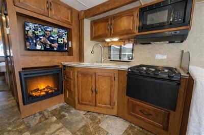 2014 Coachmen MIRADA 29DS - Photo 4 - Puyallup, WA 98373