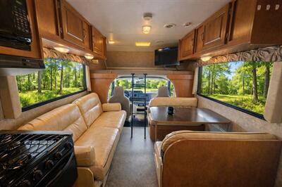 2014 Itasca Spirit 25B - Photo 4 - Puyallup, WA 98373