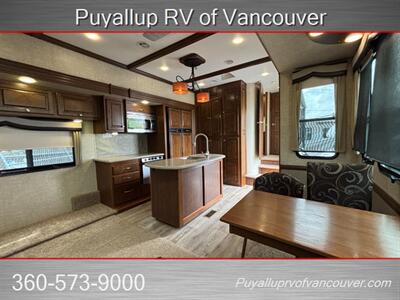2015 Heartland Big Country 3070RE   - Photo 13 - Vancouver, WA 98682-4901