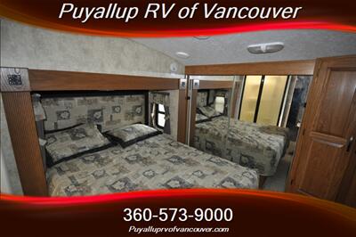 2011 KEYSTONE RV MONTANA 345DBQ   - Photo 18 - Vancouver, WA 98682-4901
