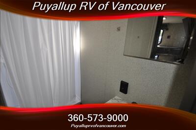 2019 KEYSTONE RV SPRINGDALE 240BHWE   - Photo 17 - Vancouver, WA 98682-4901