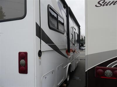 2016 Forest River Sunseeker 2700DS-CD - Photo 3 - Puyallup, WA 98373