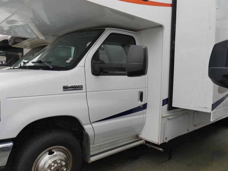 2016 Forest River Sunseeker 2700DS-CD  