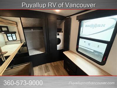 2022 KEYSTONE RV OUTBACK 328RL   - Photo 16 - Vancouver, WA 98682-4901