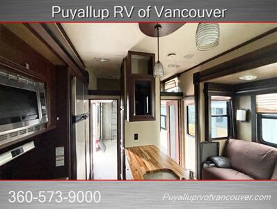 2015 DUTCHMAN VOLTAGE 3305   - Photo 10 - Vancouver, WA 98682-4901