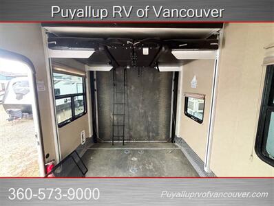 2015 DUTCHMAN VOLTAGE 3305   - Photo 20 - Vancouver, WA 98682-4901