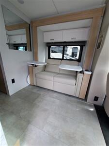 2026 Thor Freedom Elite 24KE   - Photo 4 - Puyallup, WA 98373