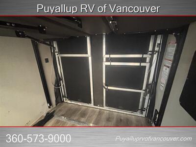 2023 CATALINA TRAILBLAZER 30THS   - Photo 10 - Vancouver, WA 98682-4901