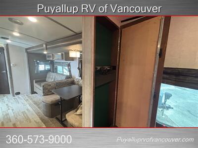 2018 FOREST RIVER SURVEYOR 287BHSS 287BHSS   - Photo 16 - Vancouver, WA 98682-4901
