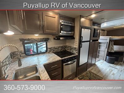 2018 FOREST RIVER SURVEYOR 287BHSS 287BHSS   - Photo 11 - Vancouver, WA 98682-4901