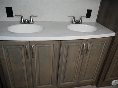 2019 Keystone Montana 20th Anniversary 393   - Photo 17 - Puyallup, WA 98373