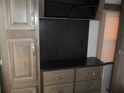 2019 Keystone Montana 20th Anniversary 393   - Photo 16 - Puyallup, WA 98373