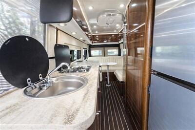 2016 Airstream INTERSTATE EXT GRAND TOUR   - Photo 4 - Puyallup, WA 98373