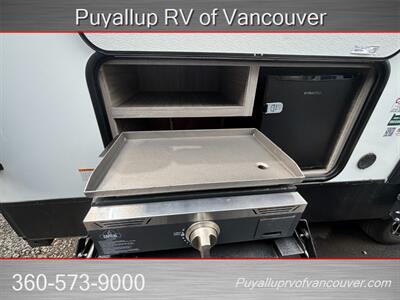 2024 KEYSTONE RV PASSPORT 2401BHWE   - Photo 15 - Vancouver, WA 98682-4901
