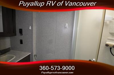 2018 FOREST RIVER CHEROKEE GREY WOLF 23QB   - Photo 13 - Vancouver, WA 98682-4901