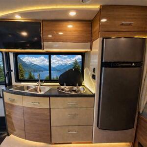 2016 Winnebago VIEW 24J   - Photo 4 - Puyallup, WA 98373