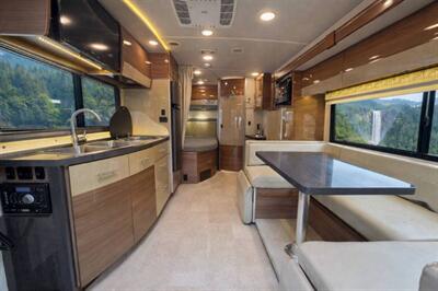 2016 Winnebago VIEW 24J   - Photo 5 - Puyallup, WA 98373