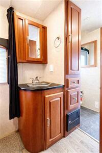 2012 Forest River Stealth FS2410 - Photo 11 - Puyallup, WA 98373