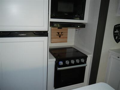 2024 Venture Sport Trek 333VFK   - Photo 8 - Puyallup, WA 98373